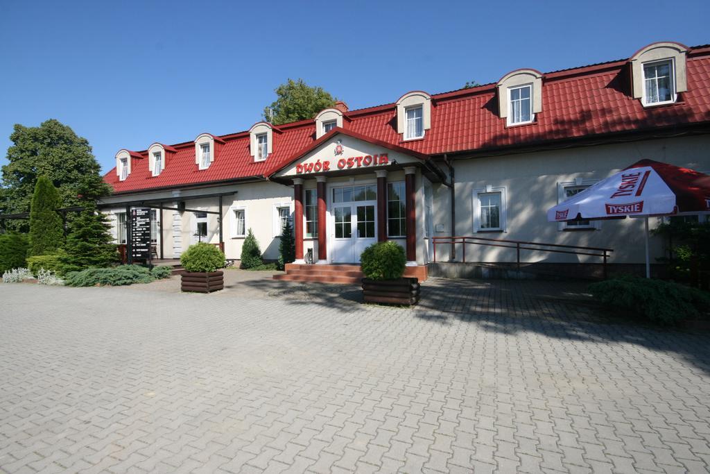 Dwor Ostoia Hotel Rymanów Eksteriør billede